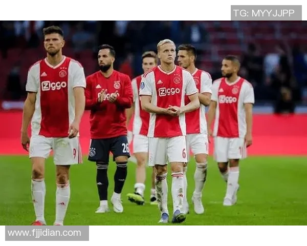 荷甲联赛精彩对决埃蒙主场迎战豪门阿贾克斯