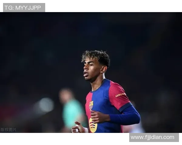 巴萨助教:伯纳乌的气氛对亚马尔或许有点影响,他不容易 巴萨助教:伯纳乌的气氛对亚马尔或许有点影响,他不容易